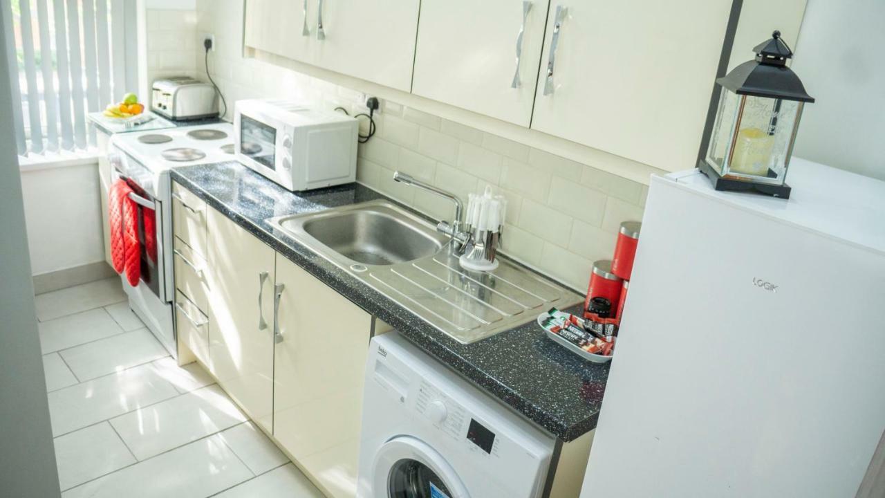 Comfort Stay Apartments Birmingham Bagian luar foto